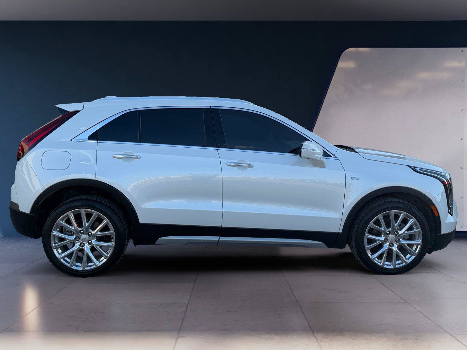 Certified 2023 Cadillac XT4 Premium Luxury w/ Technology Package FWD image 6