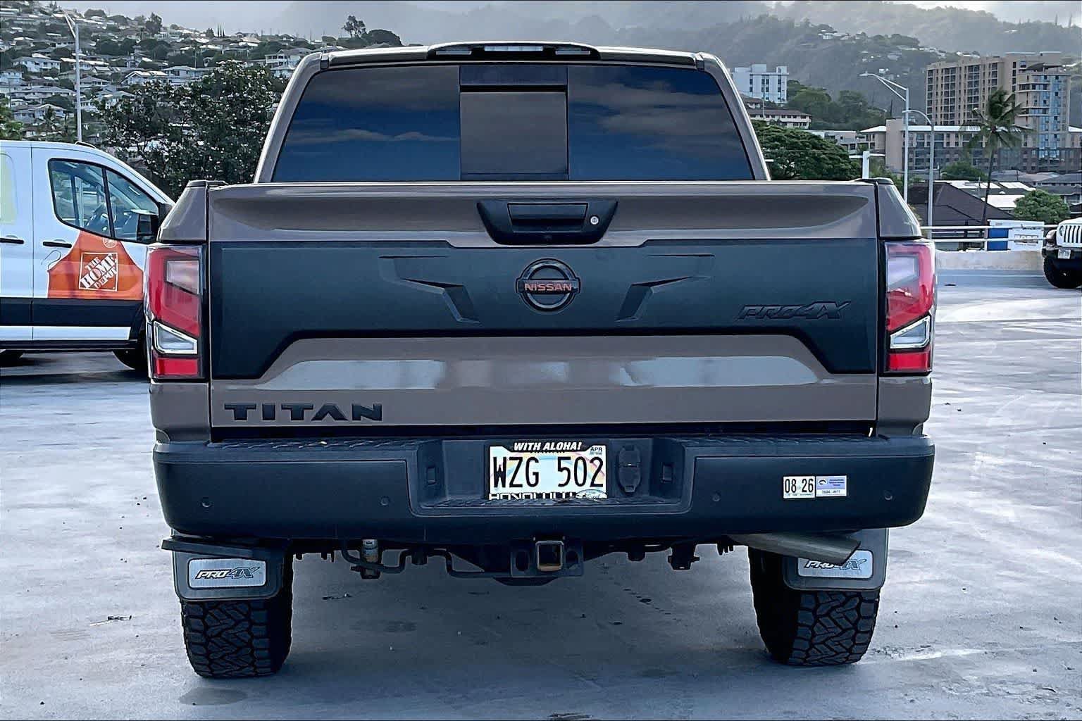 Used 2021 Nissan Titan PRO-4X w/ Pro-4x Convenience Package AWD/4WD image 5