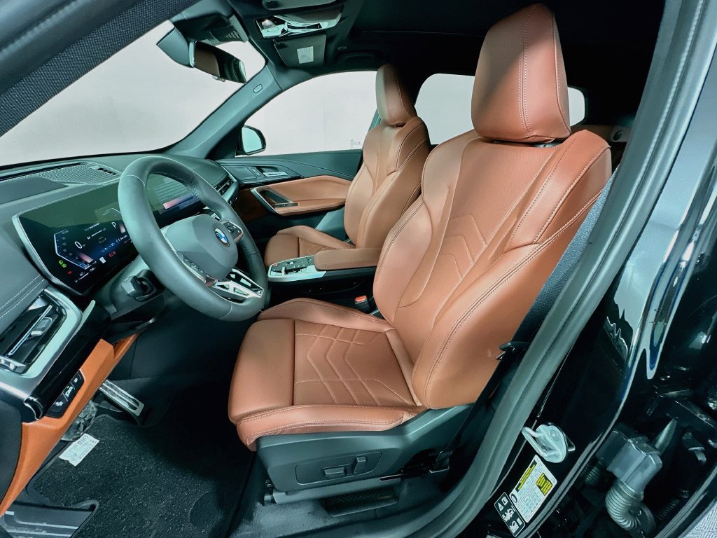 New 2027 BMW X1 xDrive28i w/ Technology Package AWD/4WD image 16