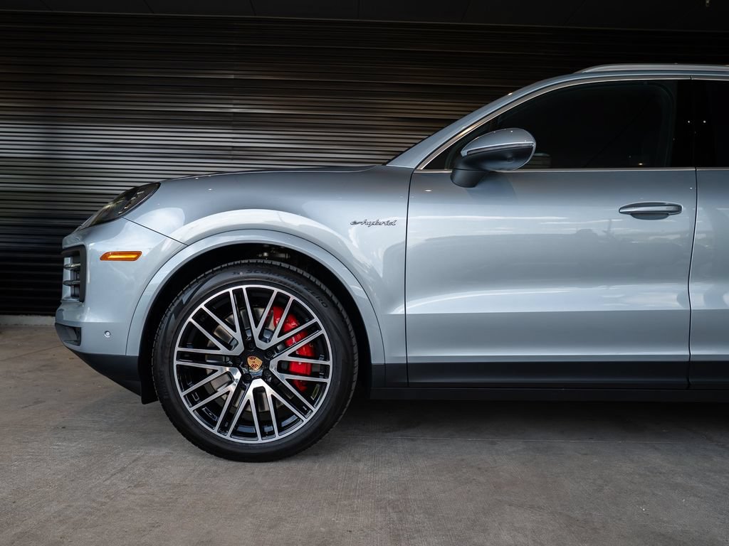 New 2026 Porsche Cayenne S AWD/4WD image 11