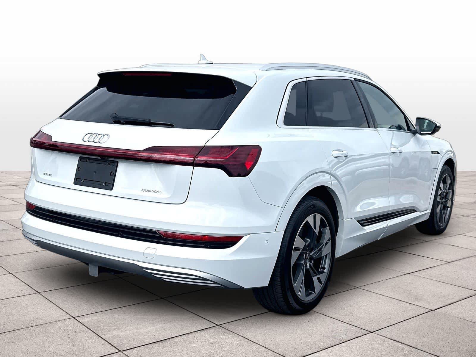 Used 2021 Audi e-tron Prestige w/ Prestige Package AWD/4WD image 9