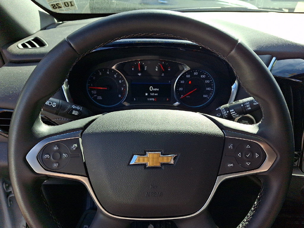 Used 2023 Chevrolet Traverse LT AWD/4WD image 19
