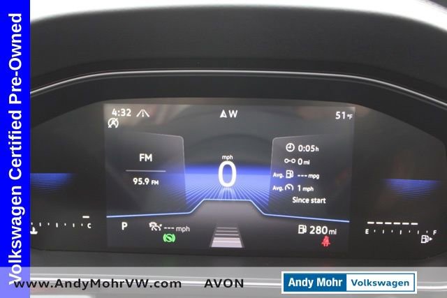 Used 2025 Volkswagen Jetta SE image 32