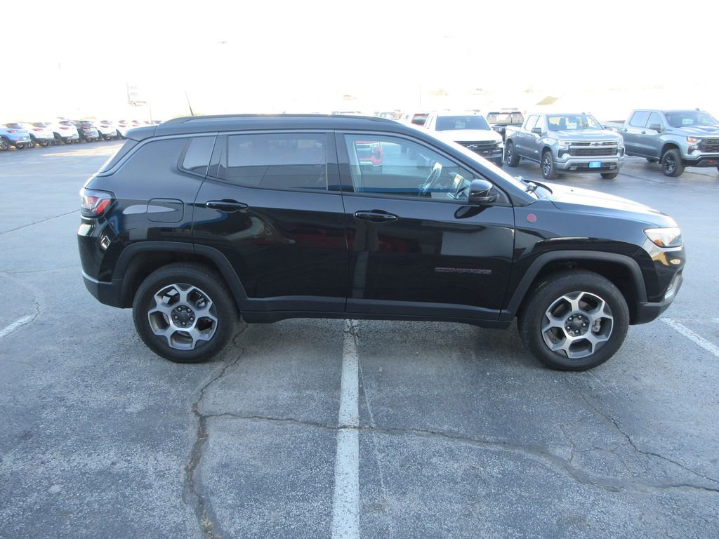 Used 2022 Jeep Compass Trailhawk w/ Trailhawk Elite Group image 6