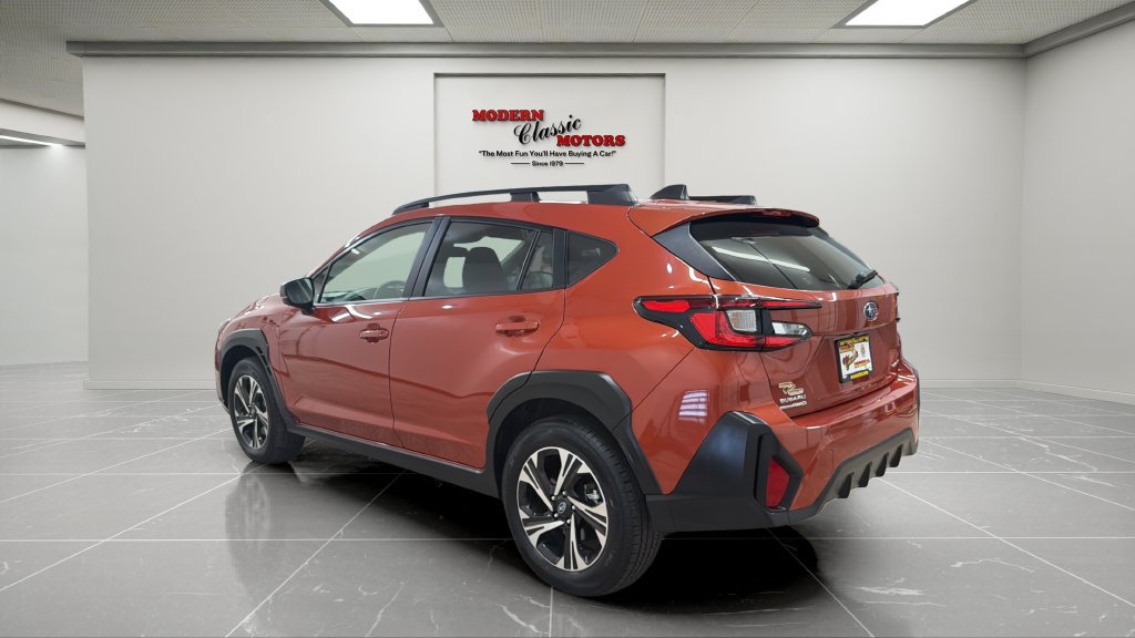 Used 2025 Subaru Crosstrek 2.5i Premium AWD/4WD image 3