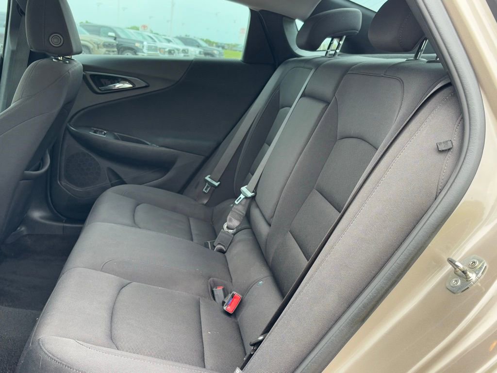 Used 2022 Chevrolet Malibu LT FWD image 13
