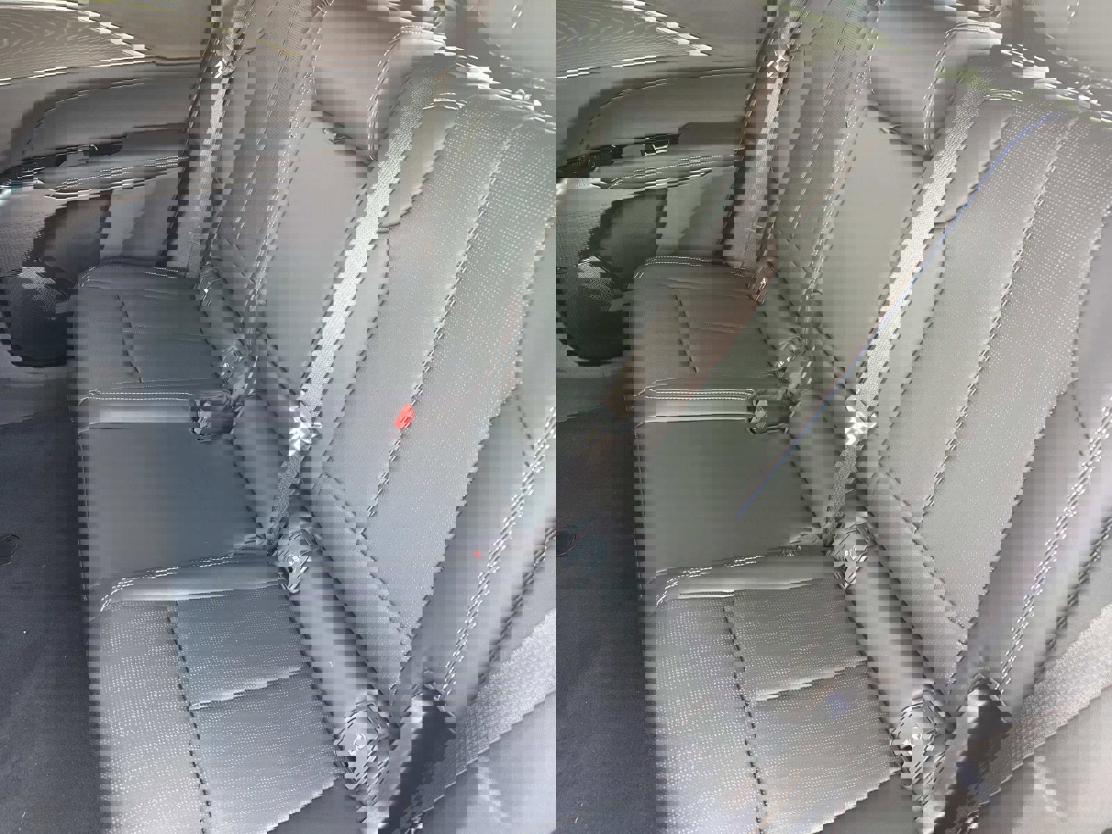 New 2026 Cadillac Lyriq Luxury image 13