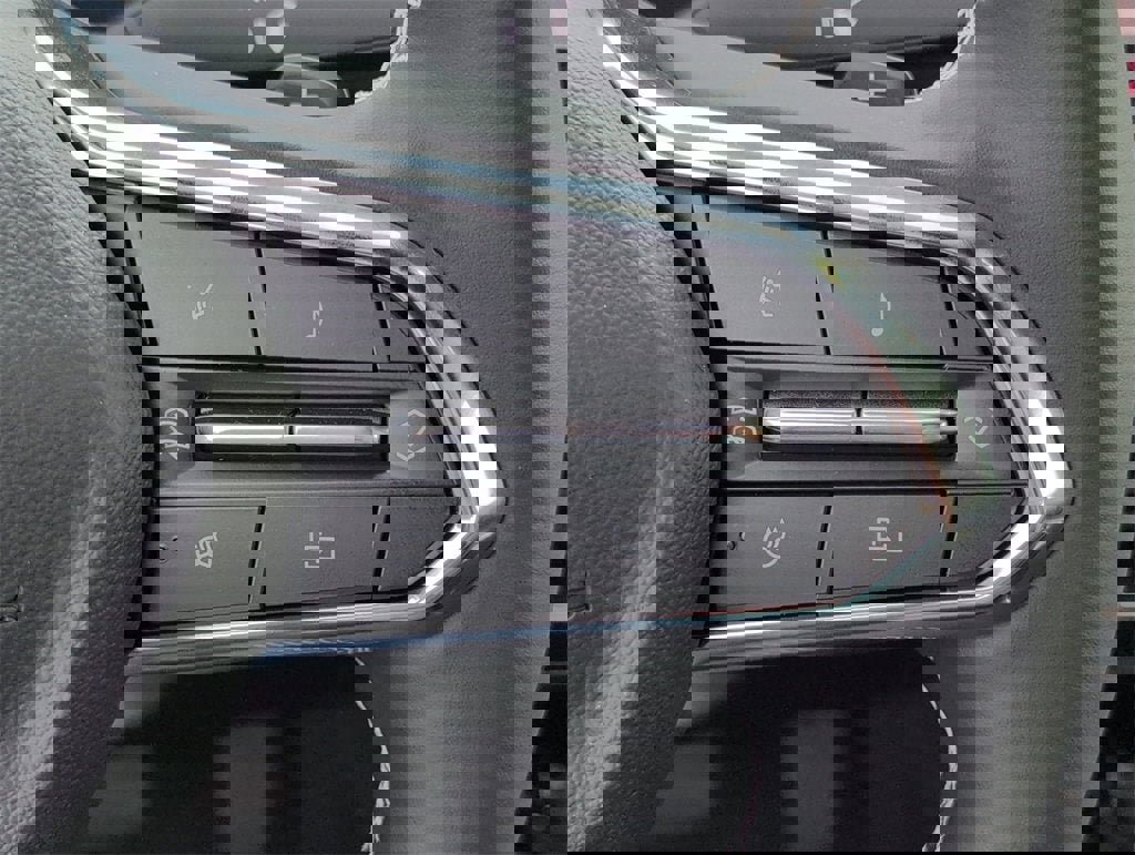 Certified 2026 Chevrolet Traverse LT w/ LPO, Floor Liner Package image 26