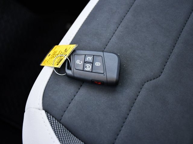 New 2026 Volkswagen Taos SE AWD/4WD image 15