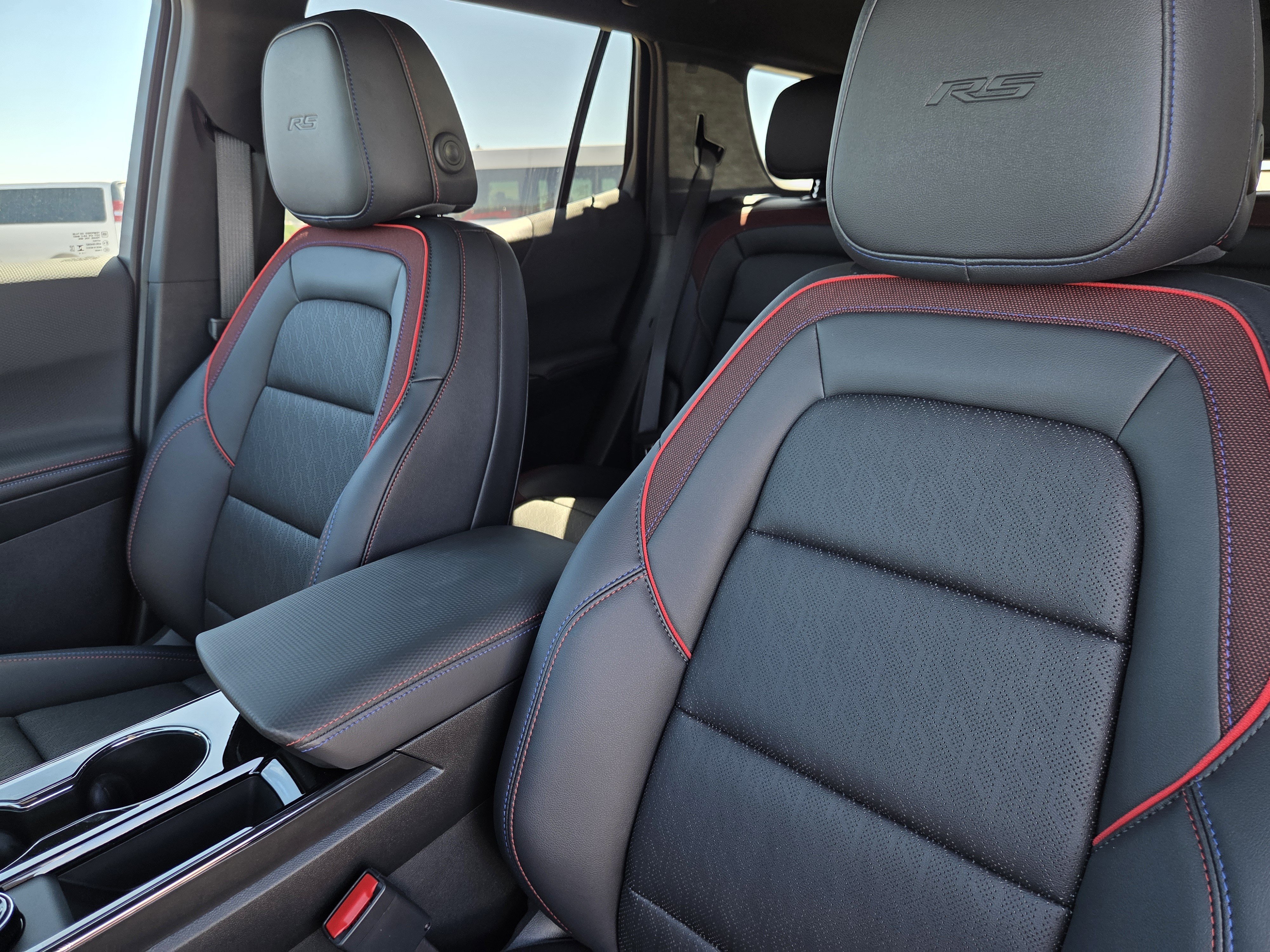 New 2026 Chevrolet Equinox RS w/ Convenience Package III FWD image 20