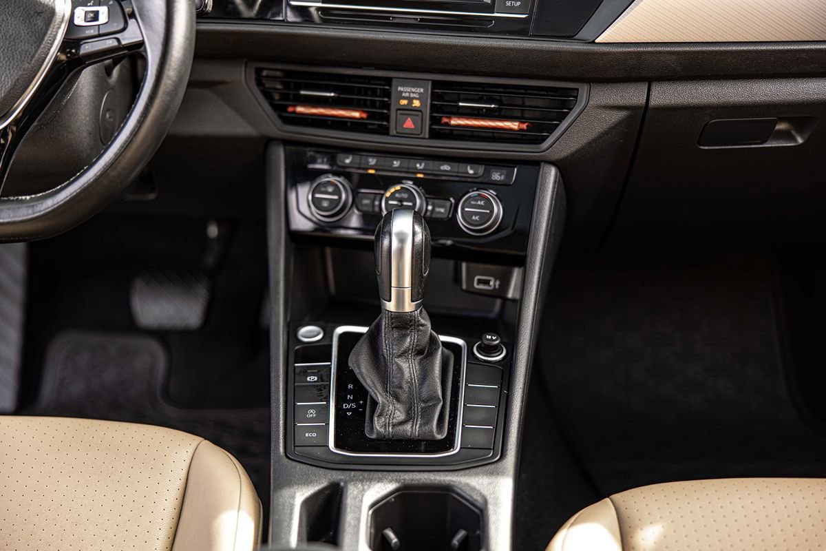 Used 2019 Volkswagen Jetta SE image 35