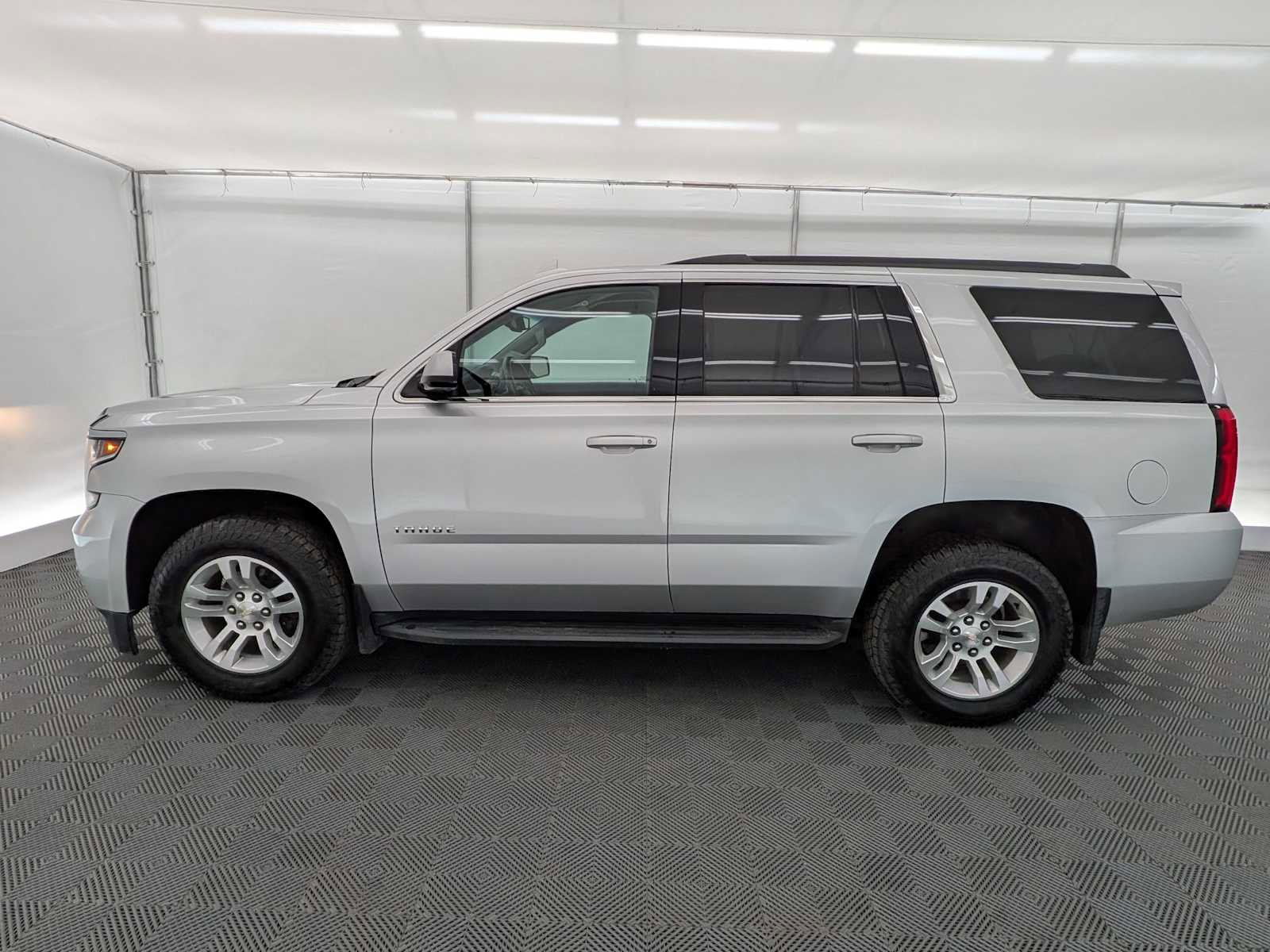 Used 2019 Chevrolet Tahoe LT AWD/4WD image 3