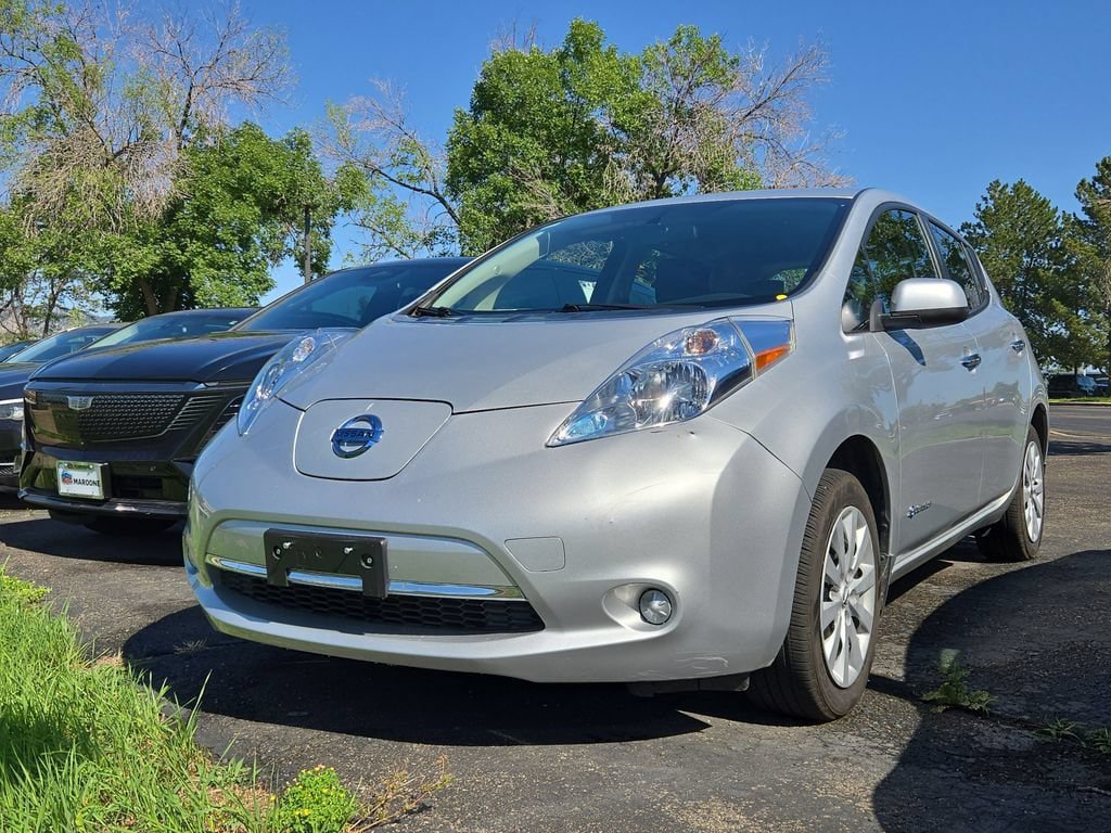 Used 2017 Nissan Leaf S w/ Charge Package FWD image 2