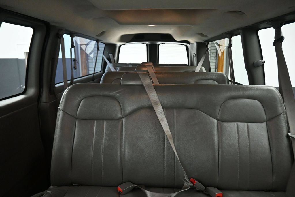 Used 2014 Chevrolet Express 3500 LS RWD image 27