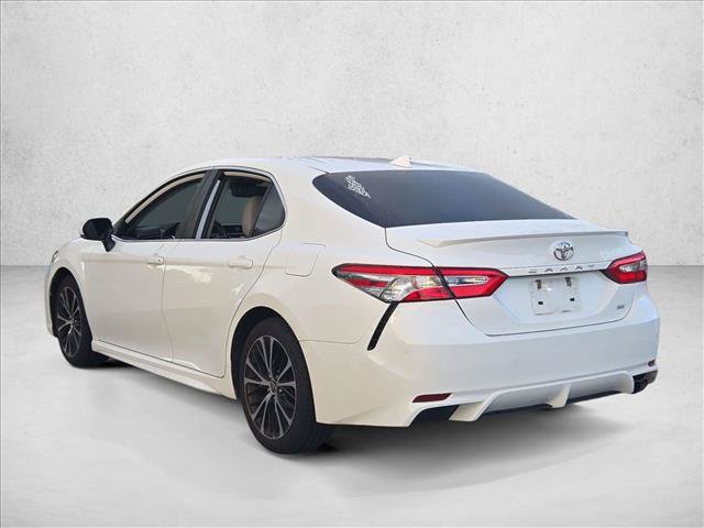 Used 2020 Toyota Camry SE w/ Convenience Package FWD image 7