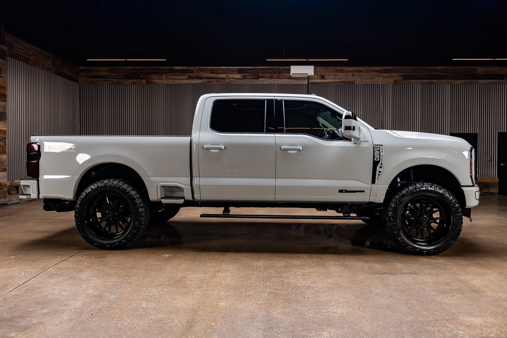 Used 2026 Ford F250 Platinum w/ Platinum Plus Package AWD/4WD image 11
