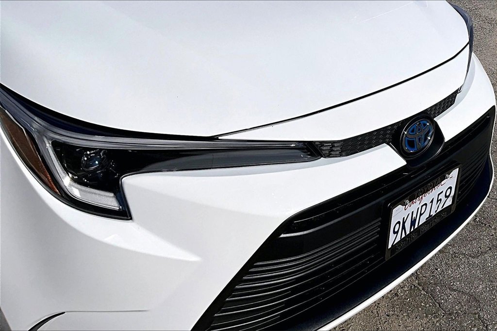 Used 2024 Toyota Corolla LE image 33