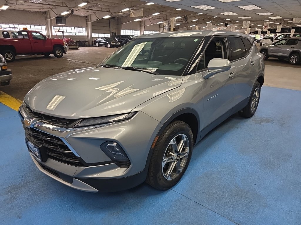 Certified 2025 Chevrolet Blazer LT FWD image 6