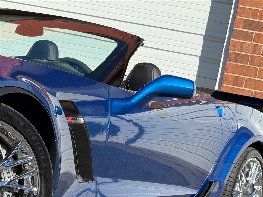 Used 2016 Chevrolet Corvette Z06 w/ 3LZ Preferred Equipment Group image 10