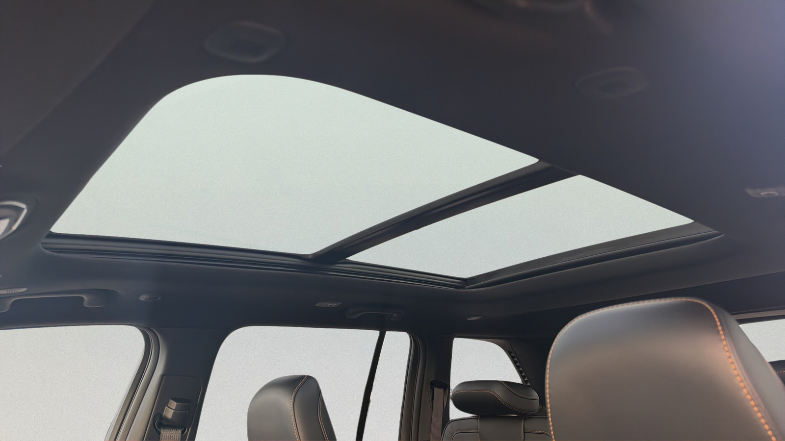 New 2026 Jeep Grand Cherokee Limited AWD/4WD image 12