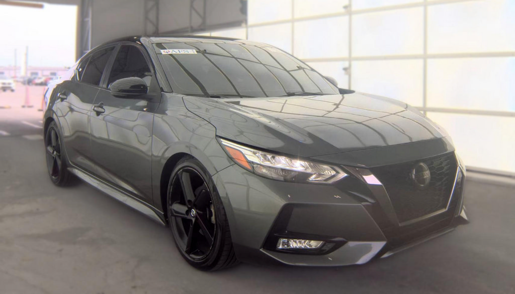 Used 2021 Nissan Sentra SR w/ Lighting Package FWD image 4