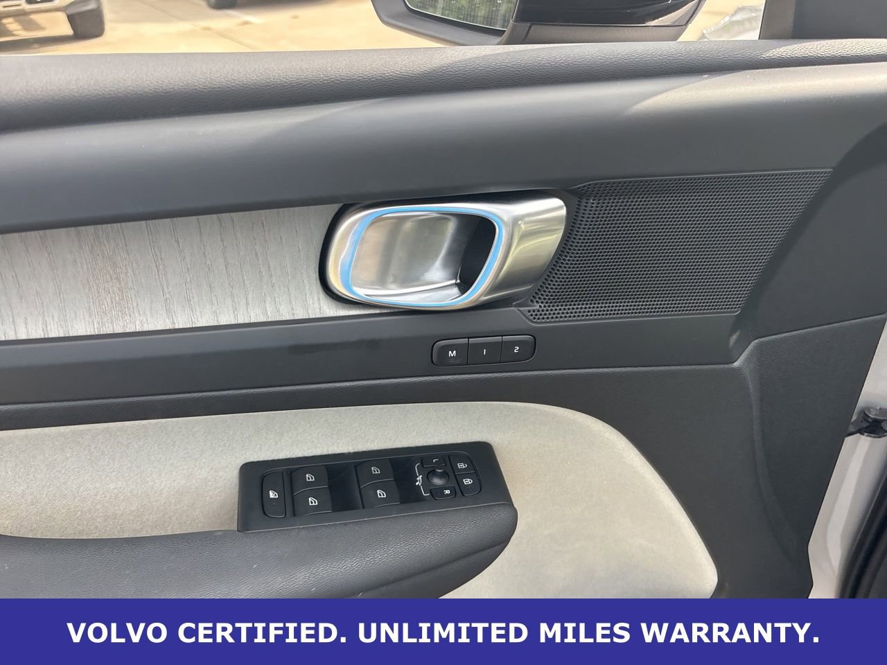 Certified 2023 Volvo XC40 B5 Plus w/ Climate Package AWD/4WD image 14