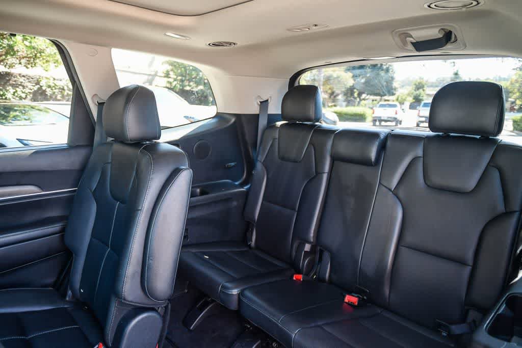 Used 2021 Kia Telluride SX w/ Nightfall Edition Package AWD/4WD image 18