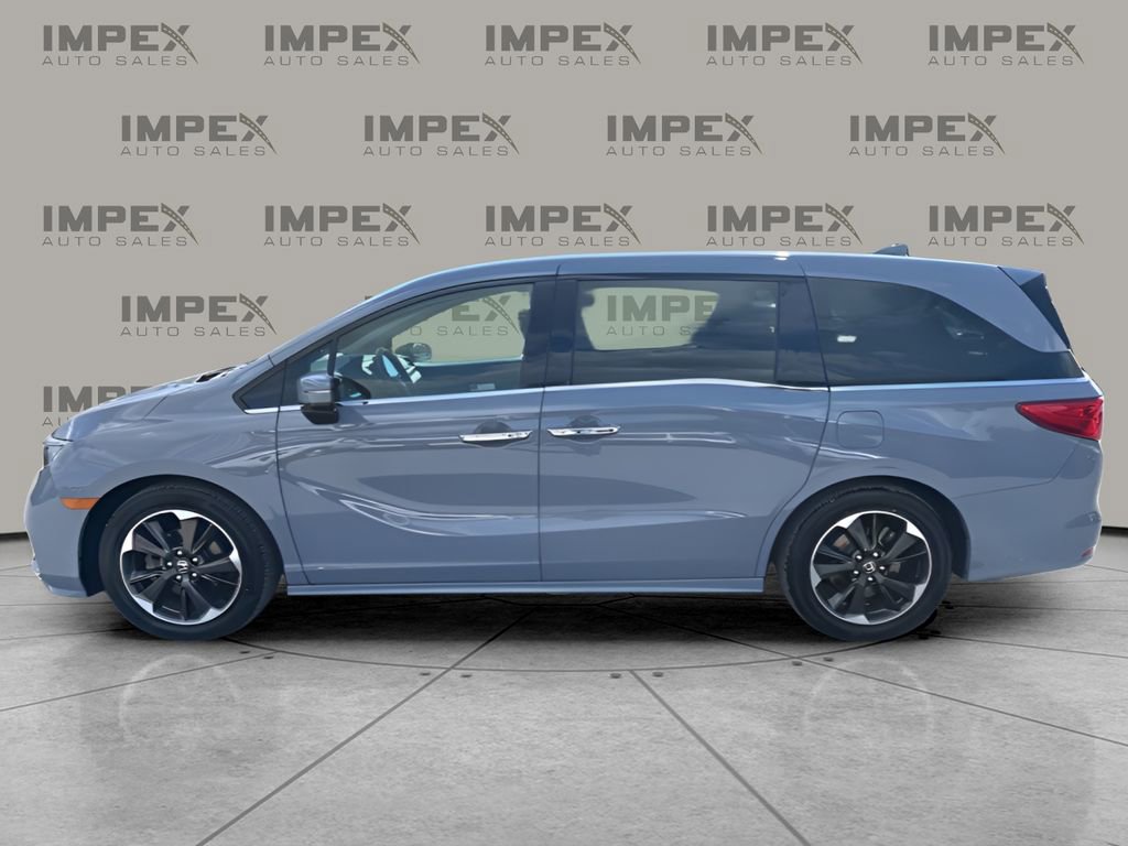 Used 2023 Honda Odyssey Elite image 2