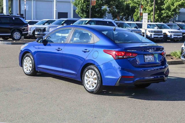 Used 2020 Hyundai Accent SE FWD image 2