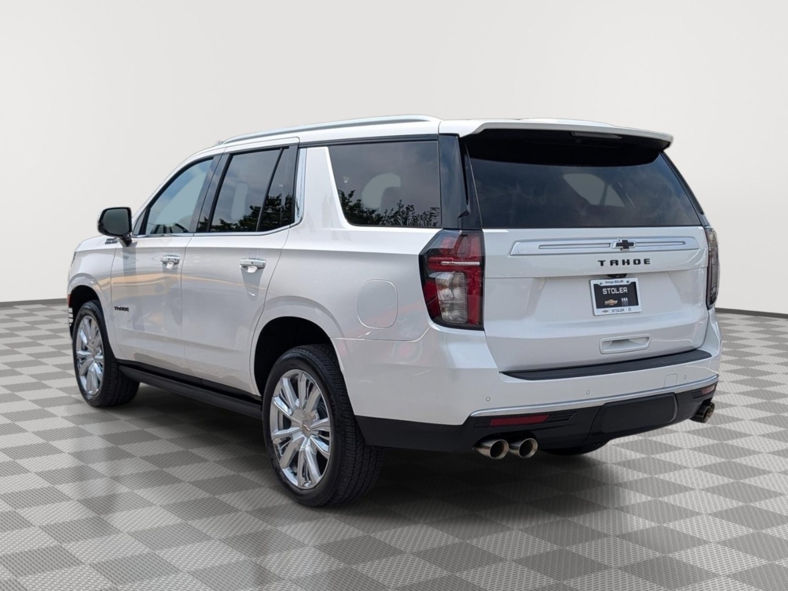 Used 2023 Chevrolet Tahoe High Country AWD/4WD image 3