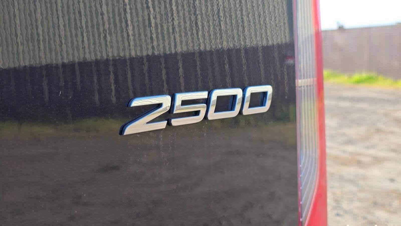 Used 2025 Mercedes-Benz Sprinter 2500 image 17