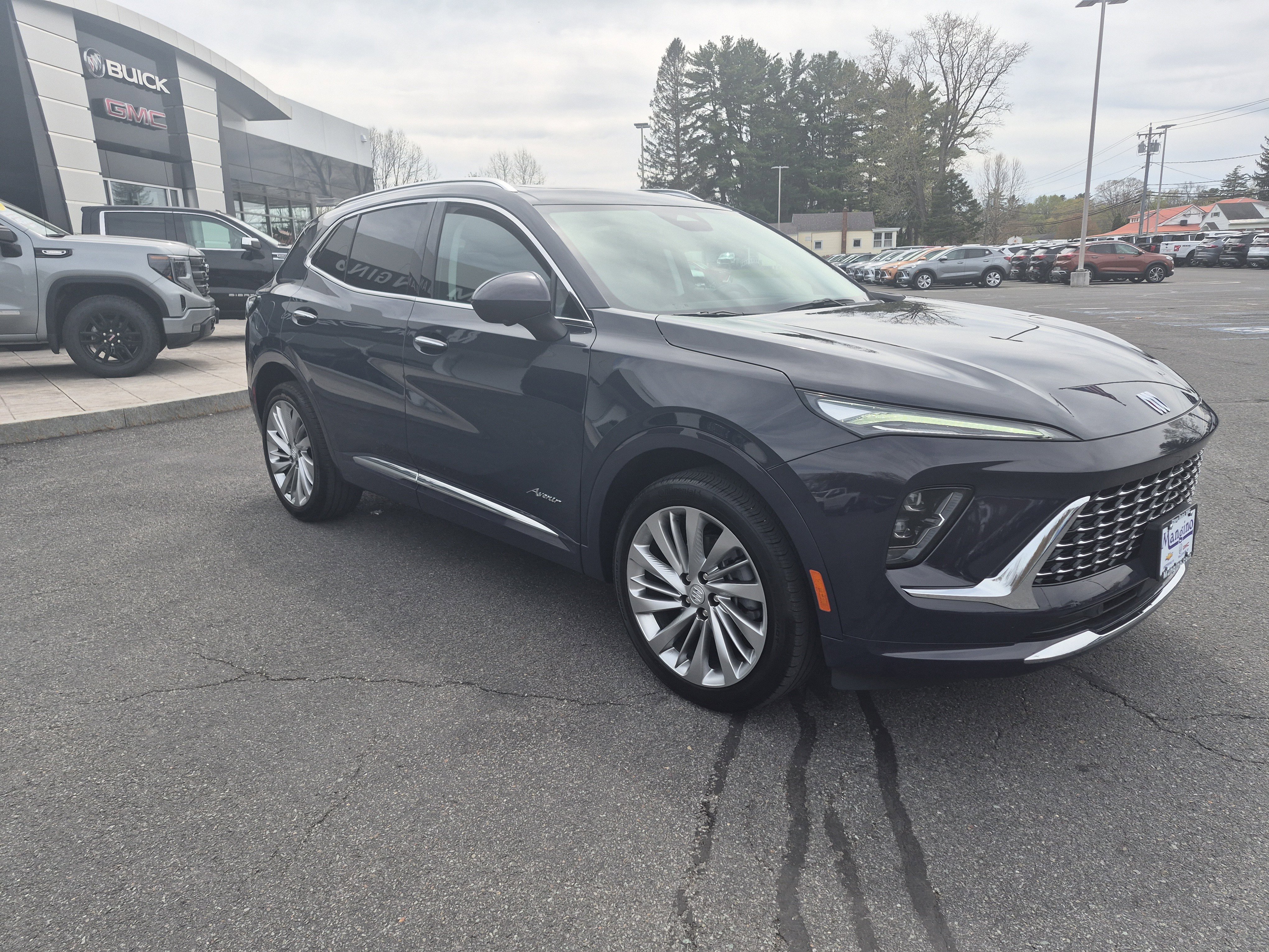 Used 2026 Buick Envision Avenir AWD/4WD image 7