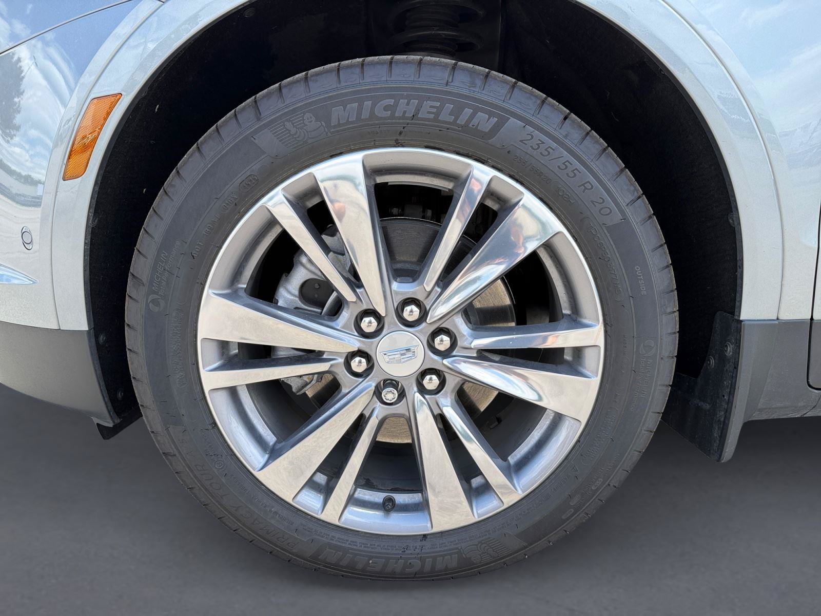 New 2026 Cadillac XT5 Premium Luxury w/ Driver Assist Package FWD image 9