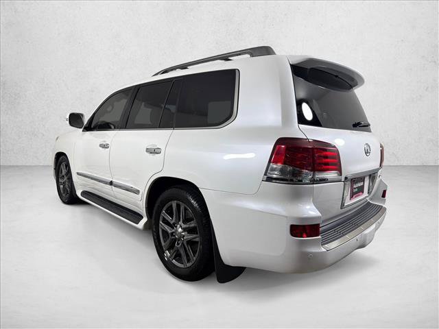 Used 2013 Lexus LX 570 4WD w/ Luxury Pkg w/Pre-crash image 7