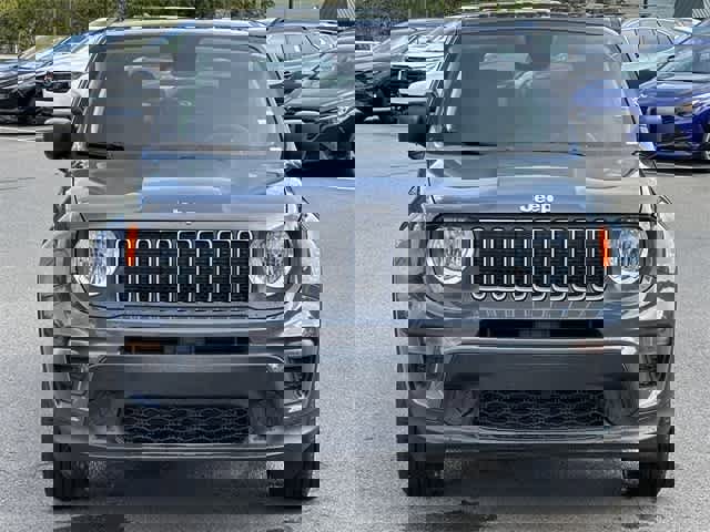 Used 2023 Jeep Renegade Latitude image 30