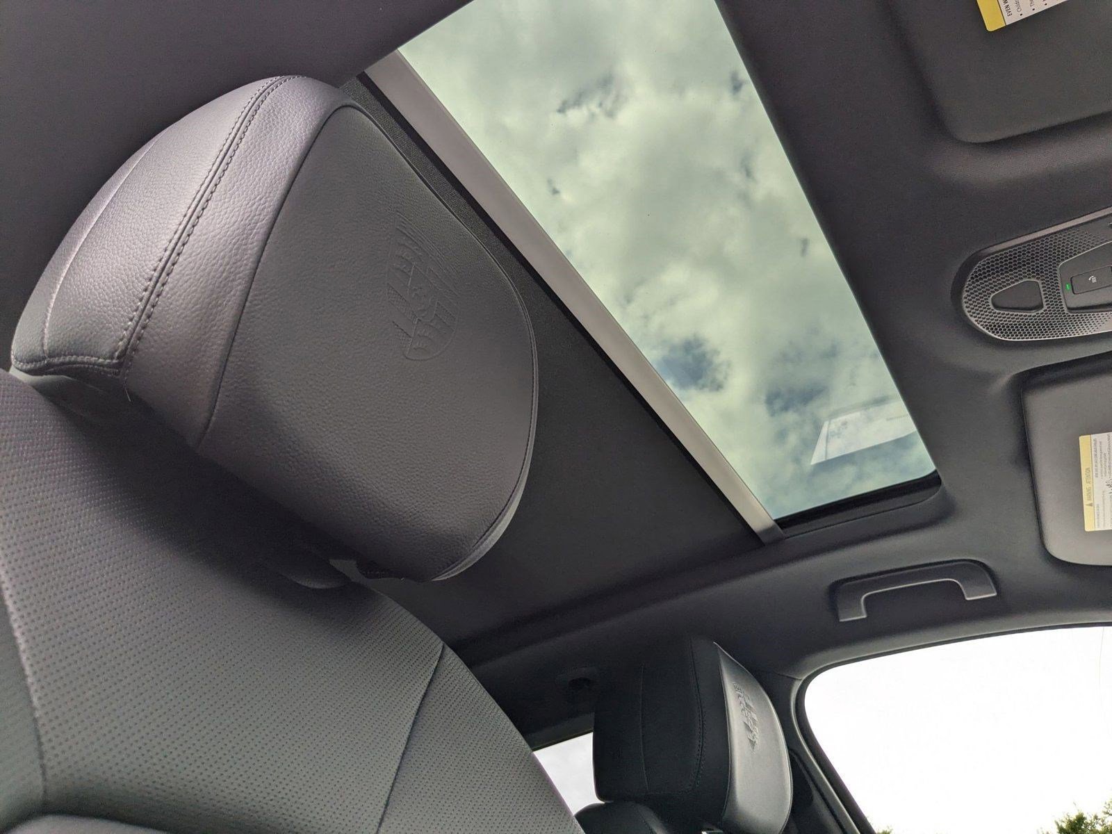 Certified 2025 Porsche Cayenne image 28