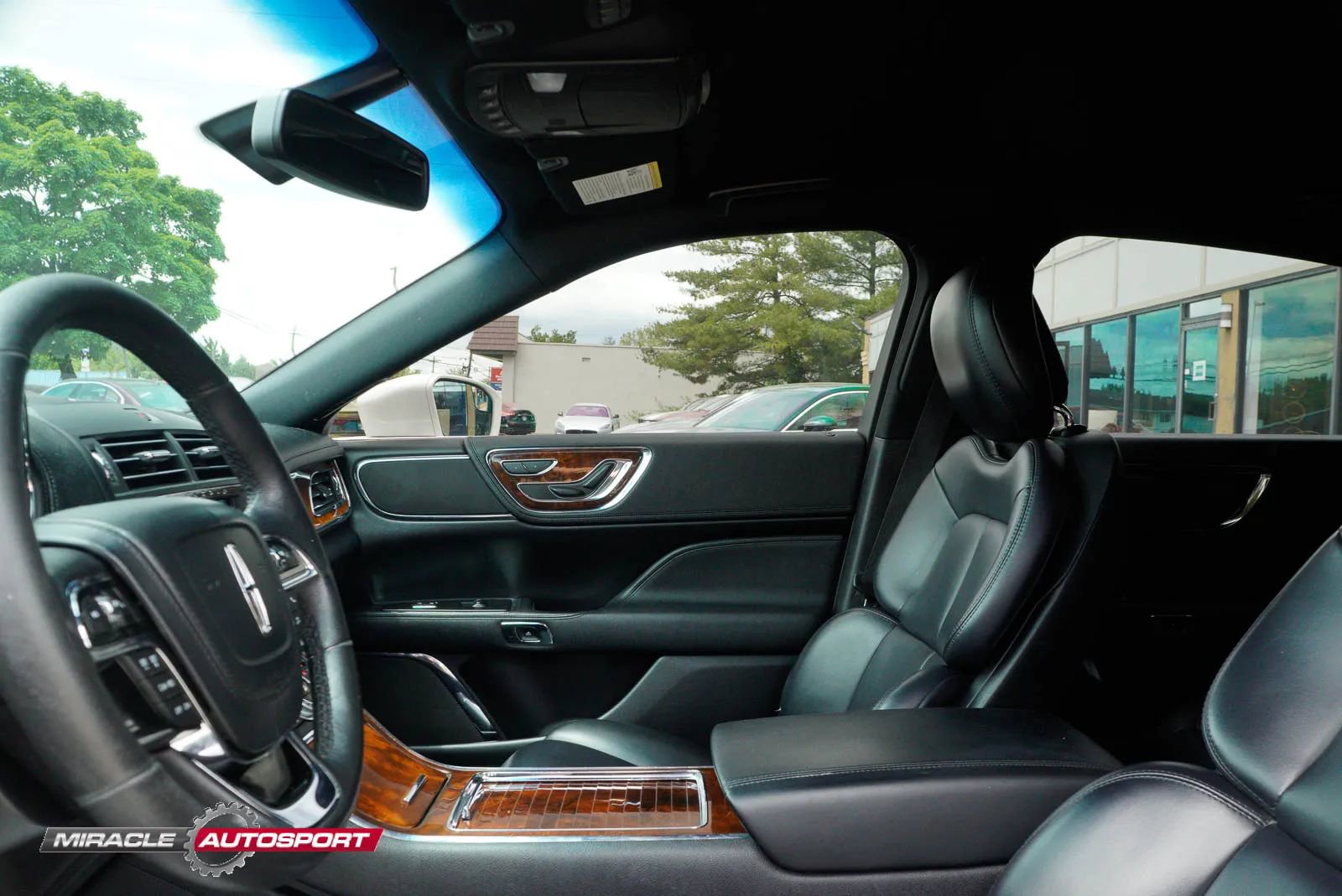 Used 2018 Lincoln Continental Premiere FWD image 20