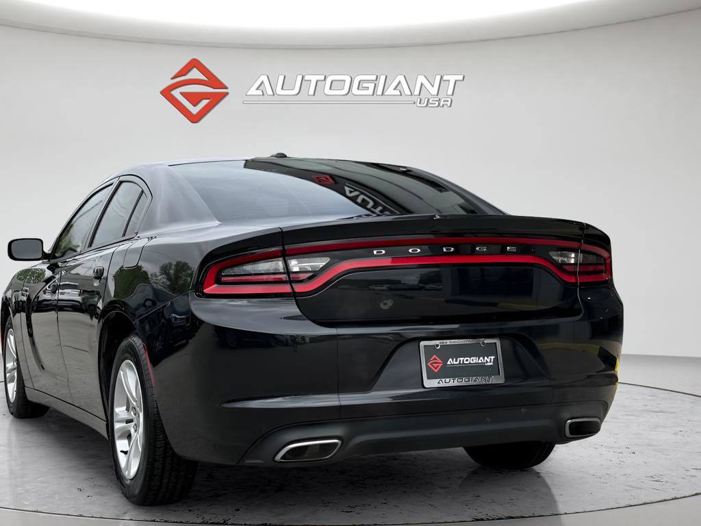 Used 2015 Dodge Charger SE RWD image 8