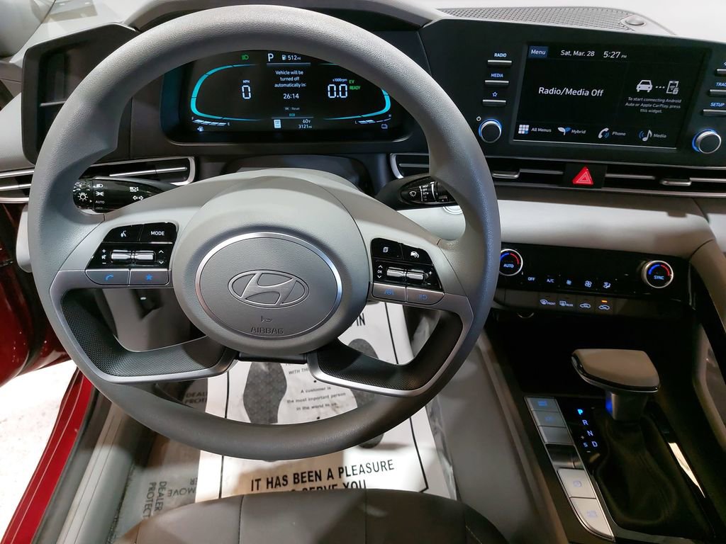 Certified 2025 Hyundai Elantra Blue image 17