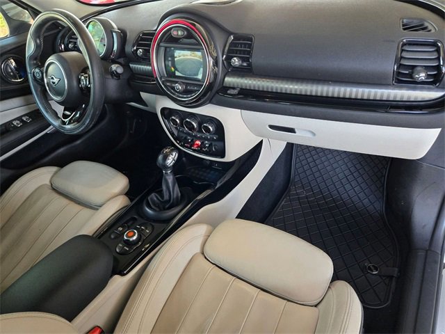 Used 2019 MINI Cooper Clubman Signature image 23