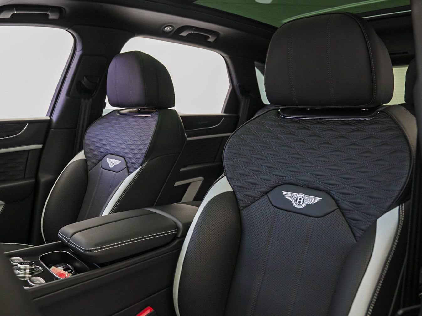 New 2026 Bentley Bentayga Speed image 4