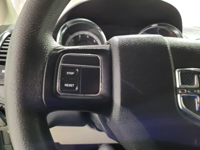 Used 2017 Dodge Grand Caravan SE image 30