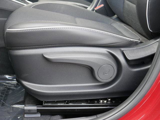 Used 2023 Hyundai Venue Limited image 13