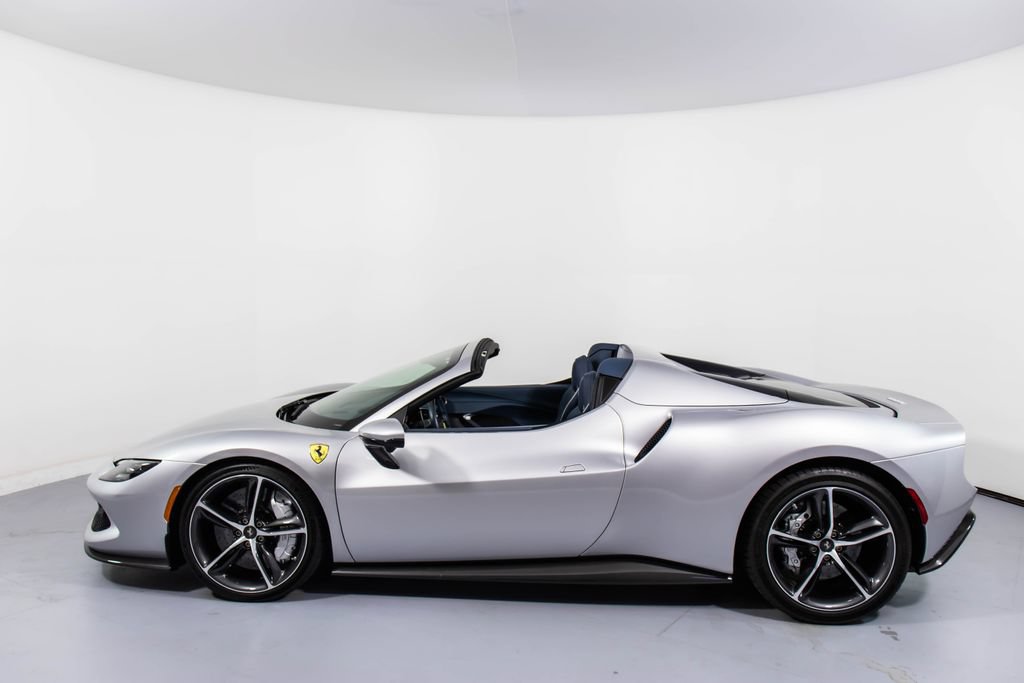 Certified 2025 Ferrari 296 GTS RWD image 9