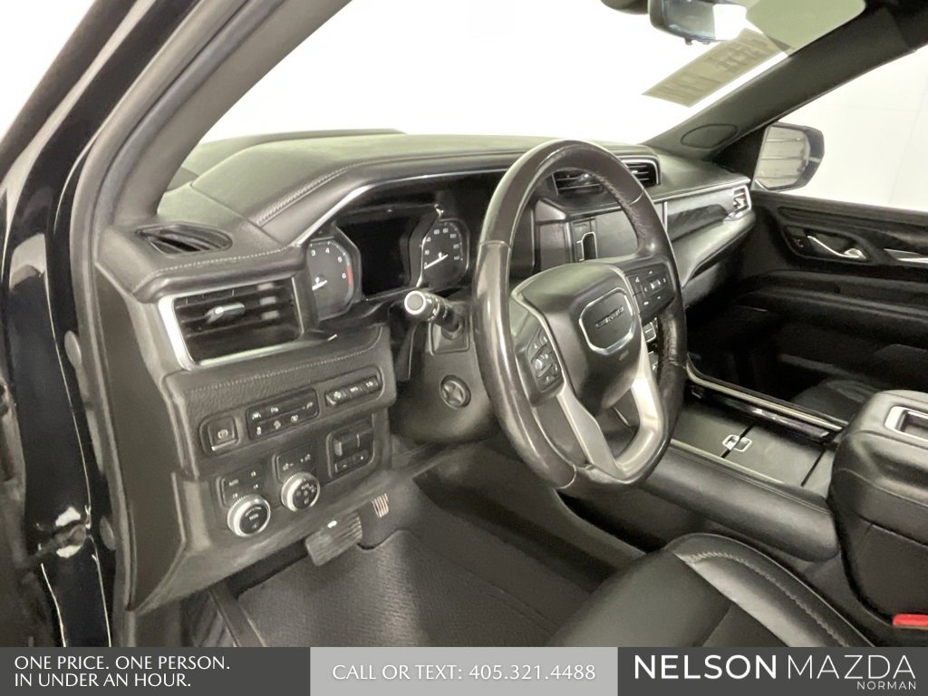 Used 2021 GMC Yukon XL Denali w/ Denali Ultimate Package image 30