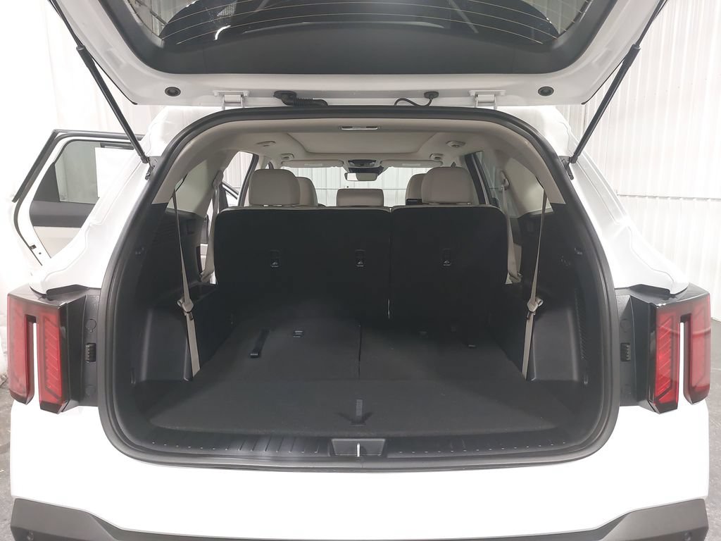 New 2026 Kia Sorento S w/ S Panoramic Sunroof Package FWD image 14