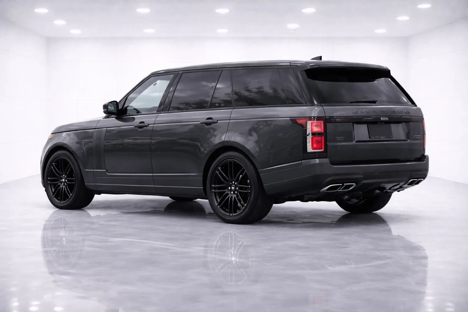 Used 2020 Land Rover Range Rover AWD/4WD image 3
