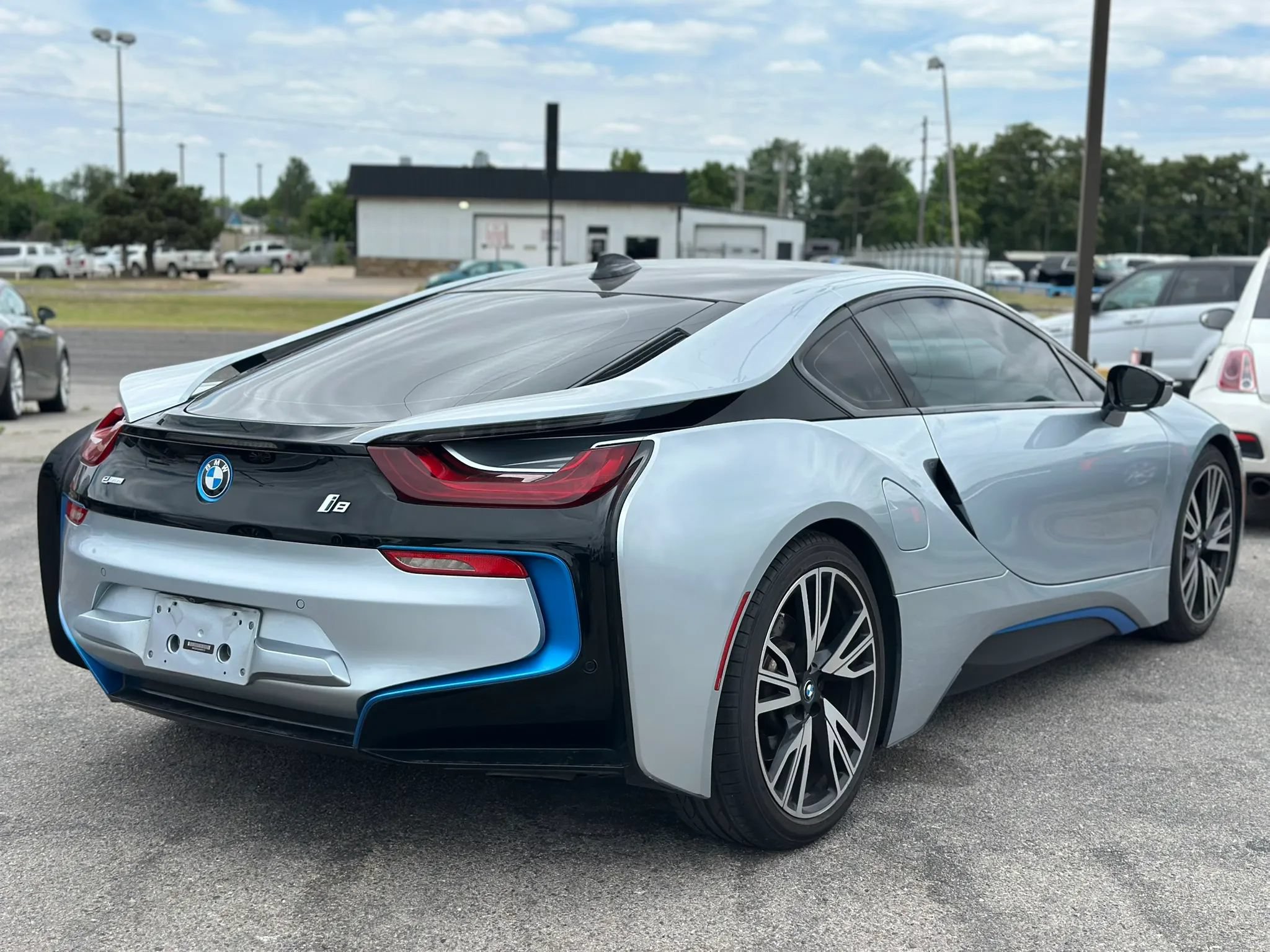 Used 2016 BMW i8 AWD/4WD image 10