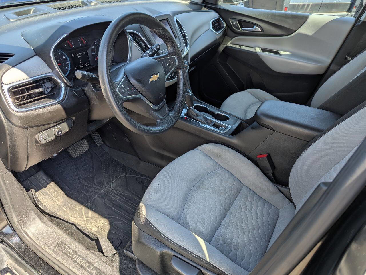Used 2020 Chevrolet Equinox LS w/ LPO, Floor Liner Package image 12