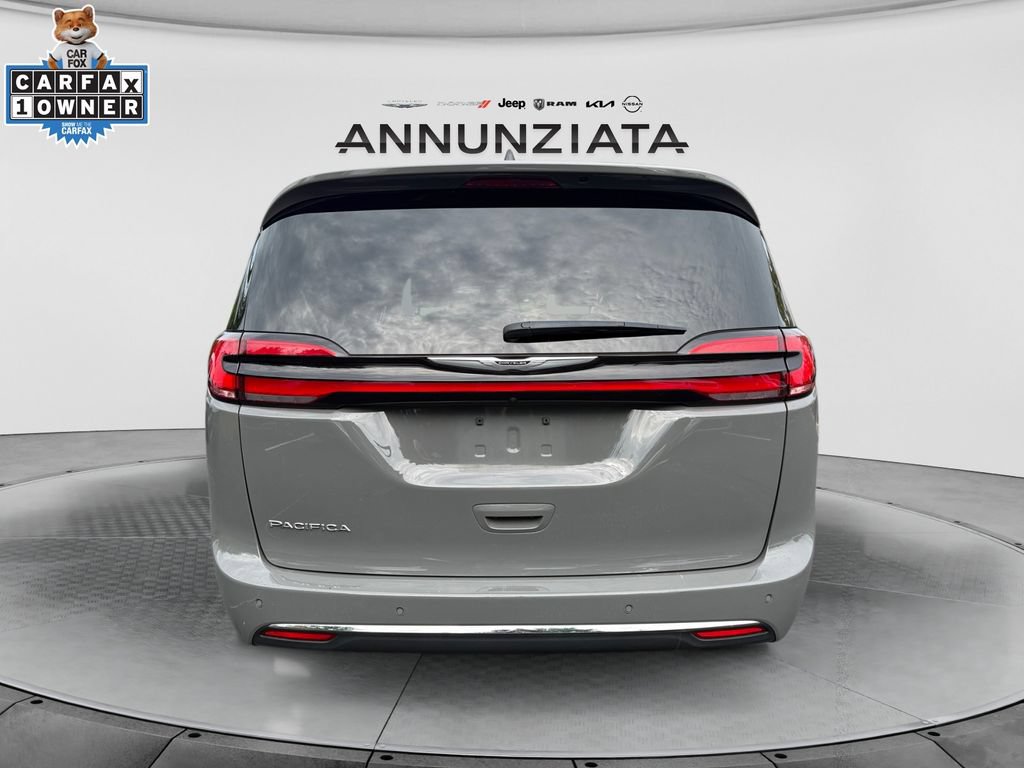 Certified 2025 Chrysler Pacifica Select FWD image 4
